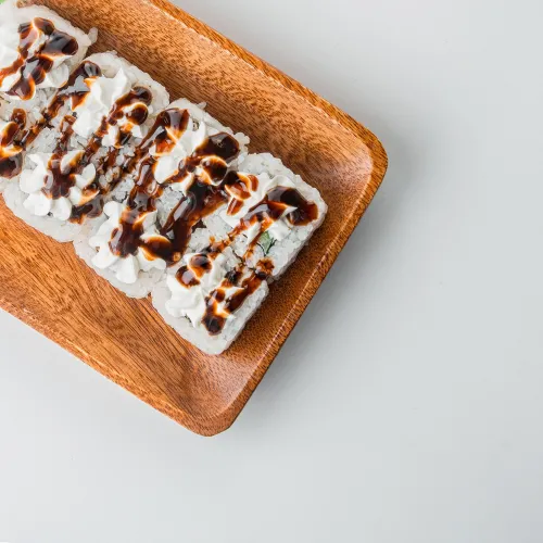 Ролл Кани Унаги