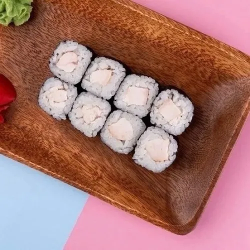 Маки с курицей